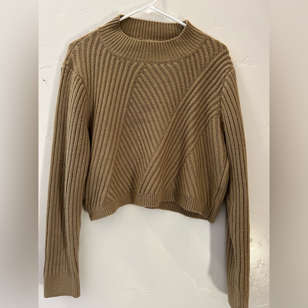 Loveriche Cropped Tan Sweater